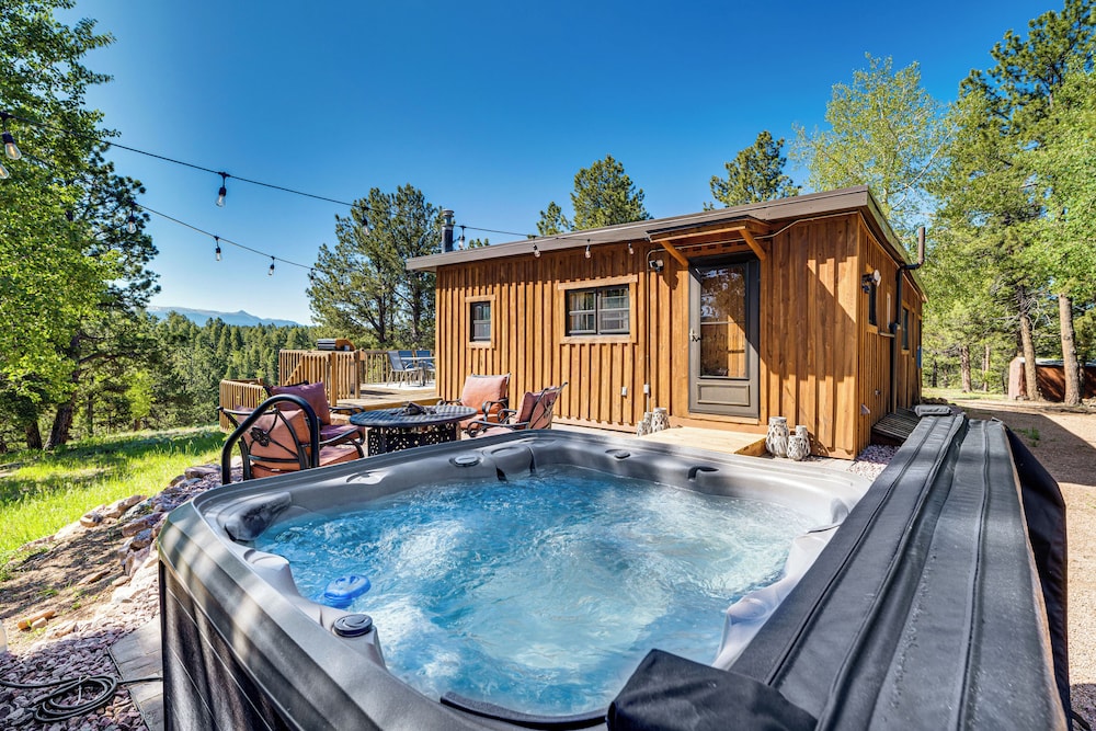 Pike National Forest Access: Secluded Divide Cabin