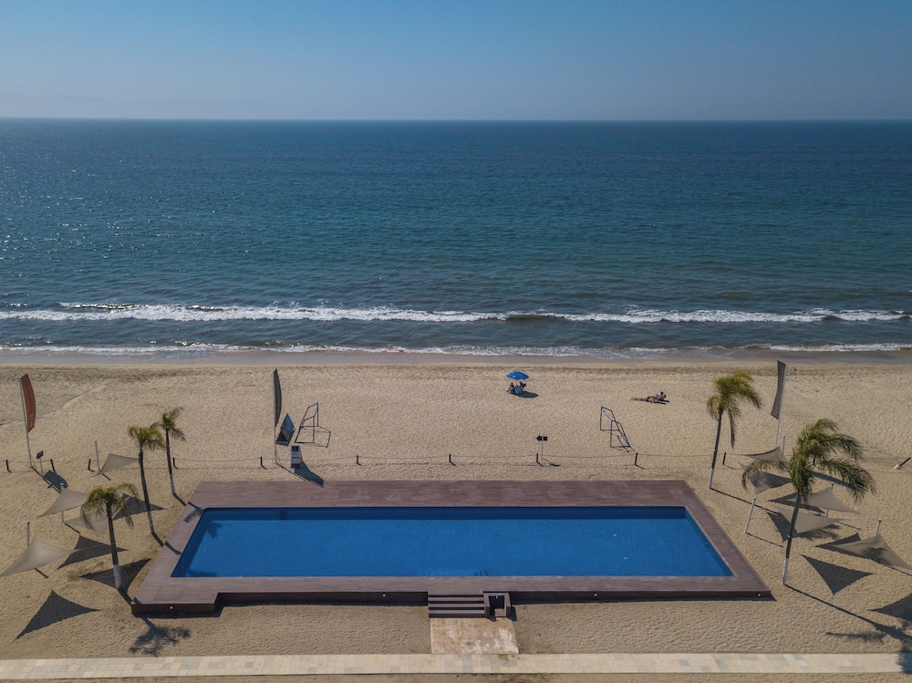 Aria Ocean Condominios