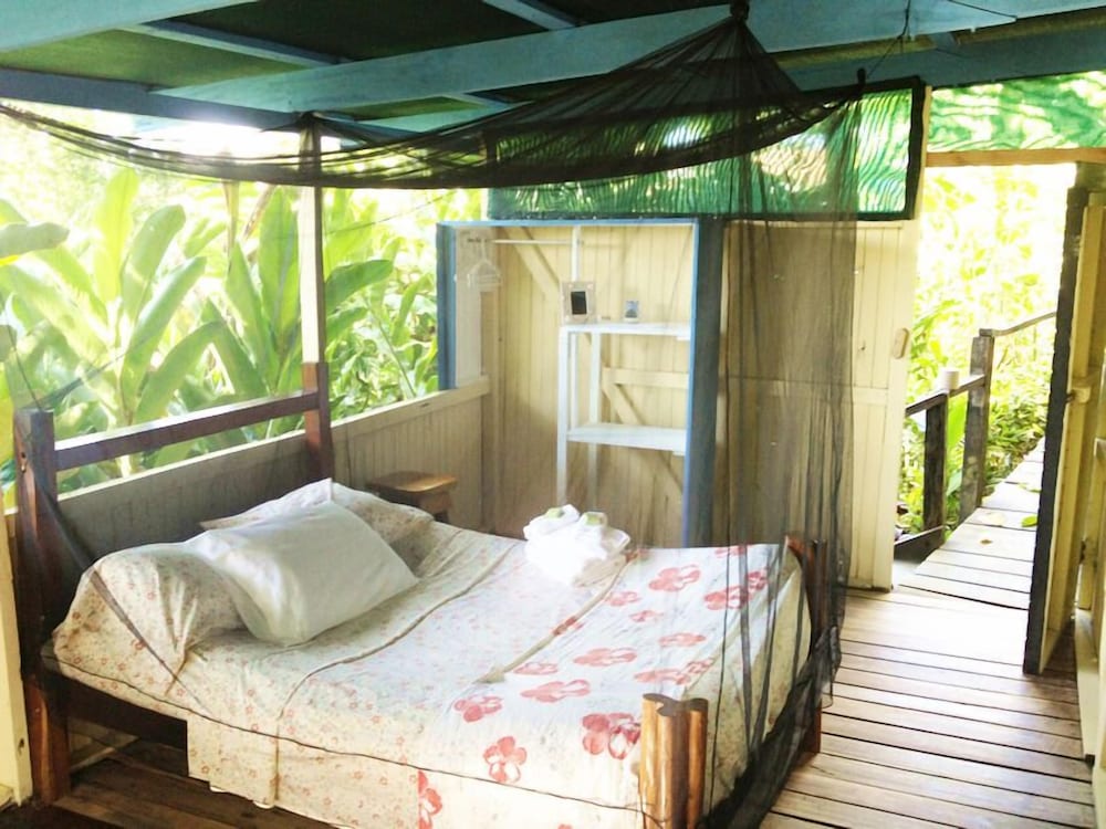 The Lookout Inn Lodge