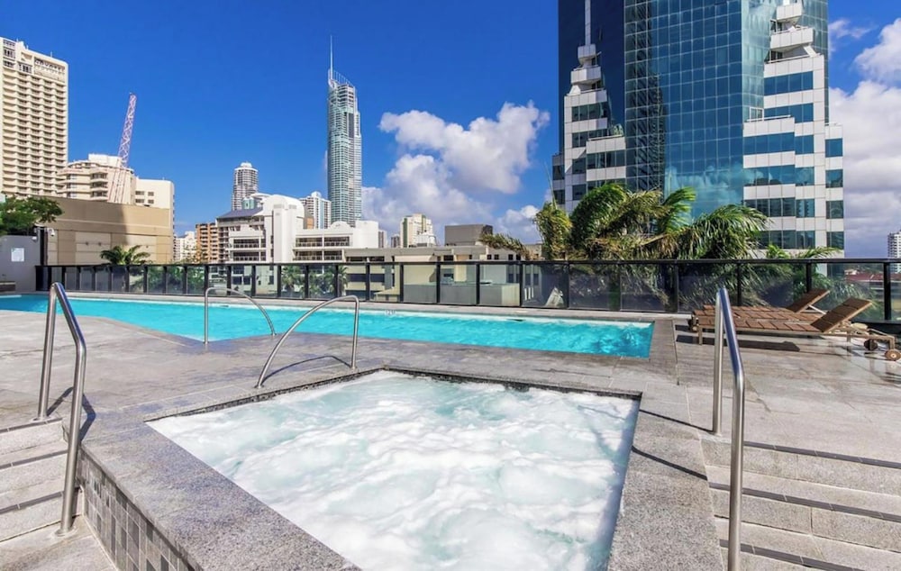 Surfers Paradise Vacations - Sealuxe Suites - Central Surfers Paradise - Property Image 3