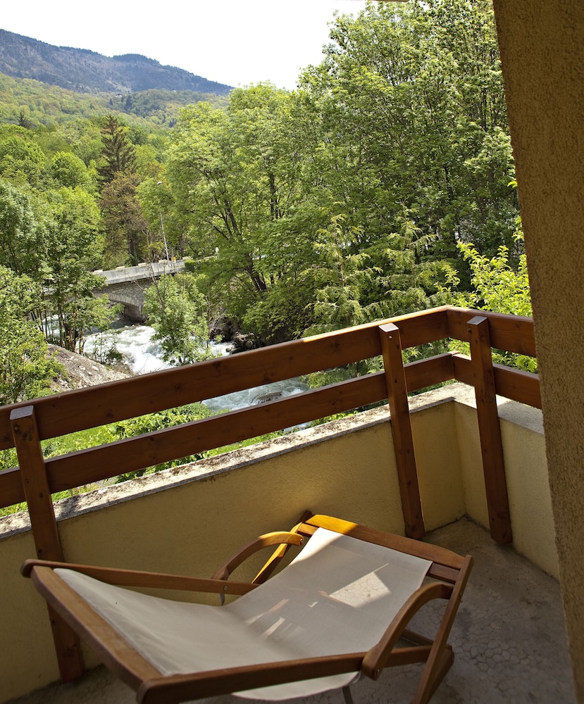 Brides-les-Bains Vacations - Hotel Athena - Property Image 3