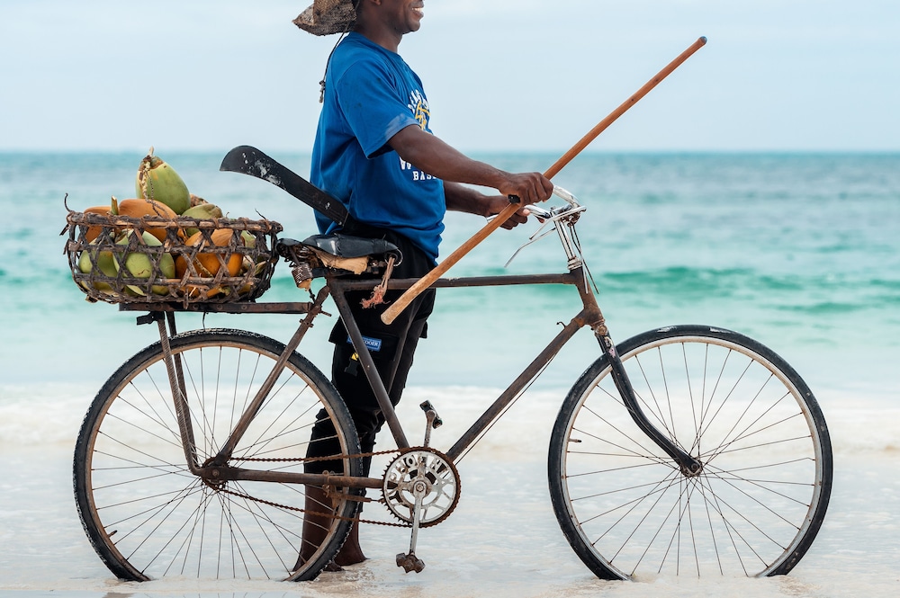 Hakuna Majiwe Beach Lodge