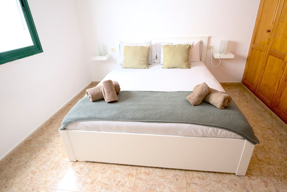 Bayside Kalendra Rofe A Hidden Retreat by the Sea