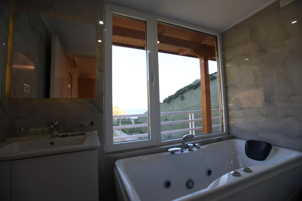 Karos Hotel Llaman