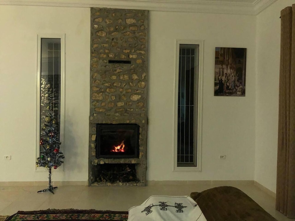 Cheerful 2-bedroom Villa With Pool view 3
