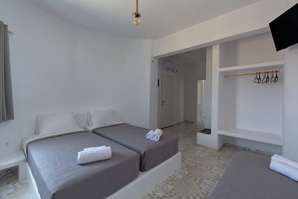 Teoria Paros | Matsas Windmill photo 4