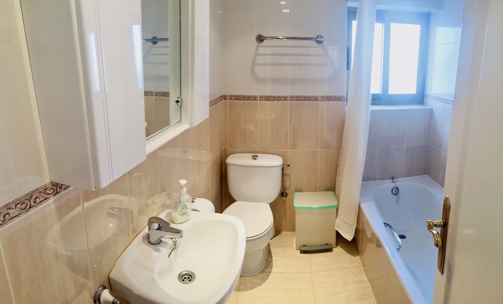 Playamar - Exclusive Beach Apartment With Pool, Tennis and Wifi photo 5
