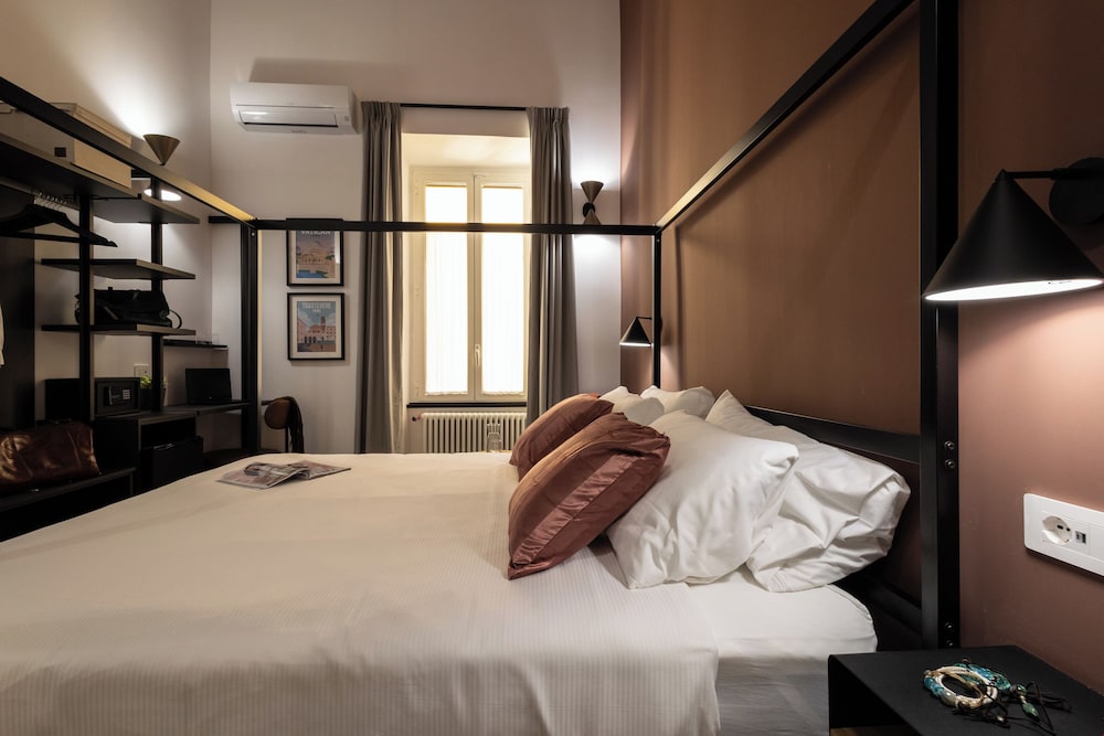 Style & Stone Guest House