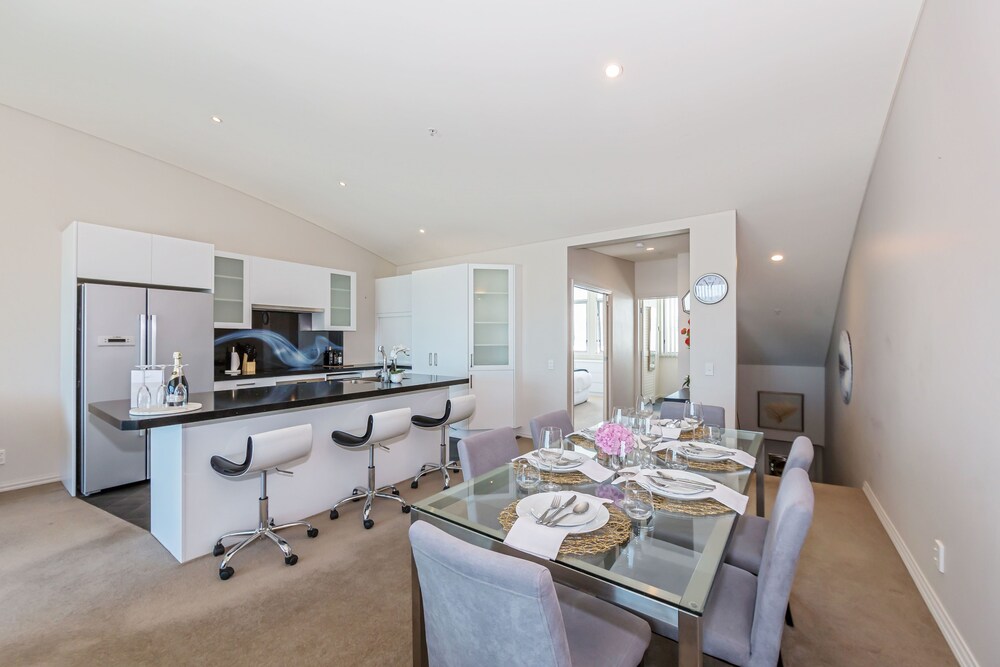 Luxury 3BR Waterfront Penthouse
