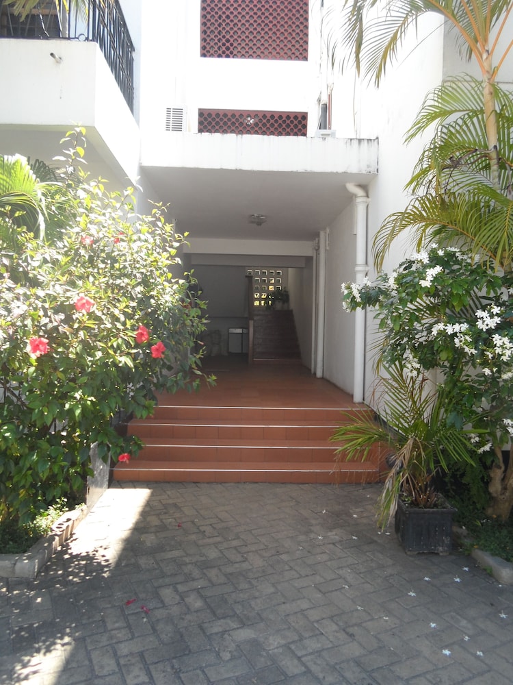 Upanga B&B - UN Road