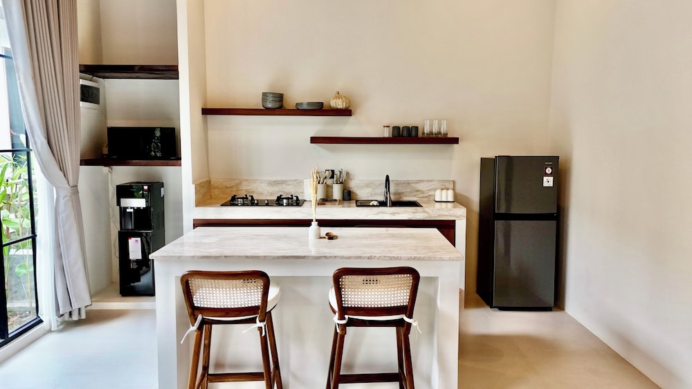 Malasama suites hotel