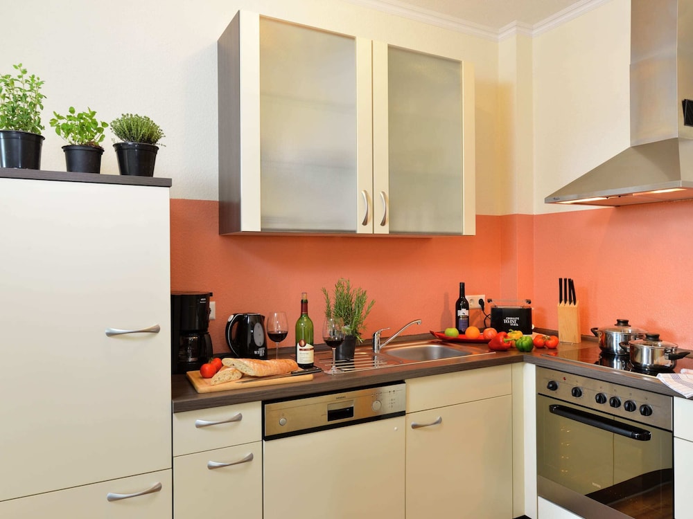 Apartment in Mtsrz With Garden