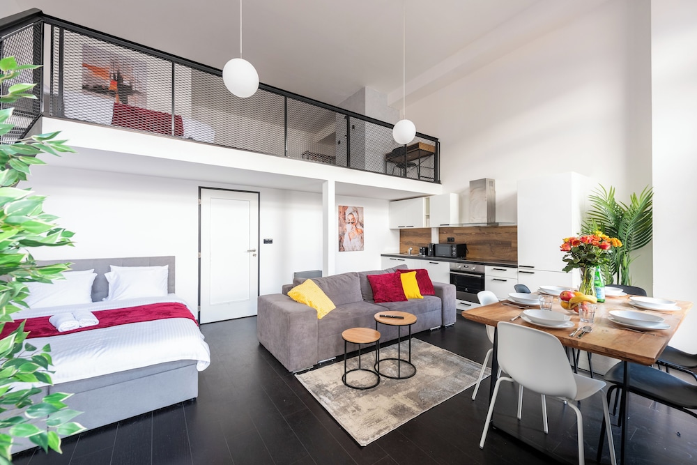 Apart loft hotel in Karlin