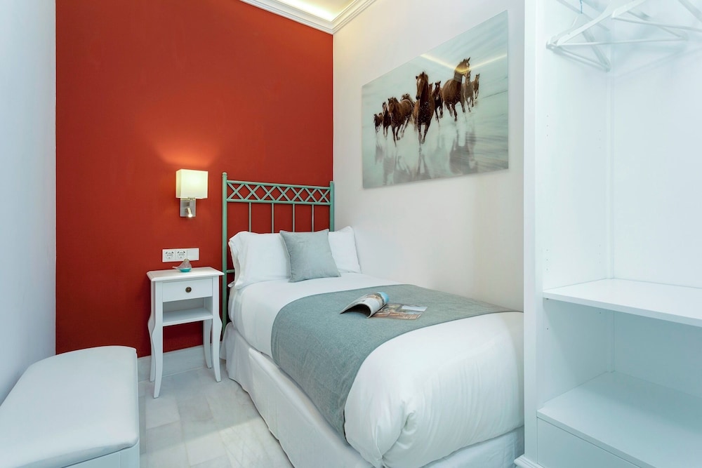 Exclusive Apartment in Seville.plaza del Museo 001
