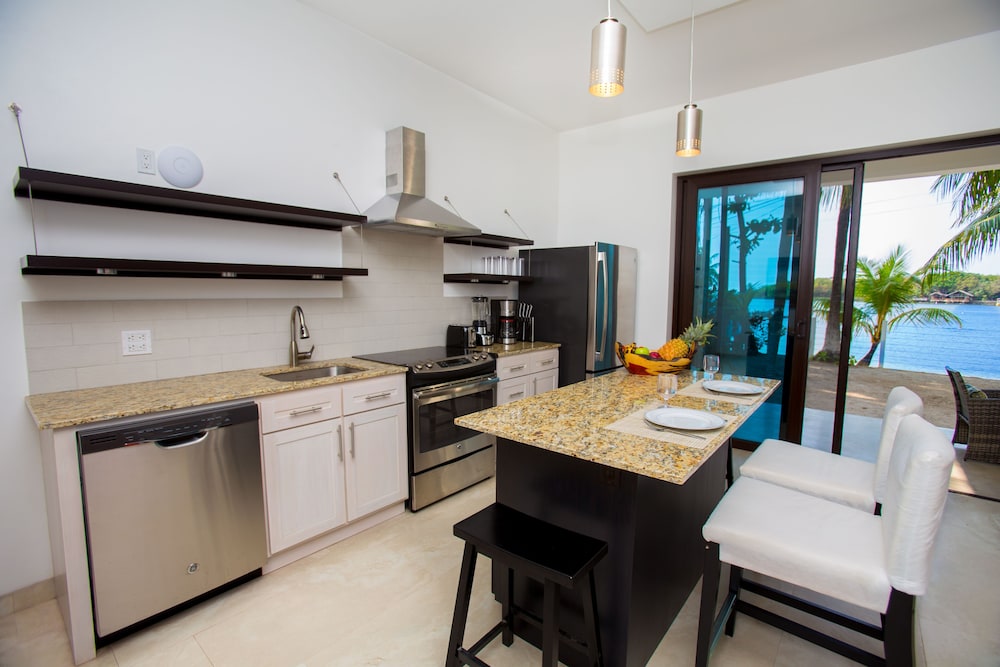 Bella Luna Beach House #227462