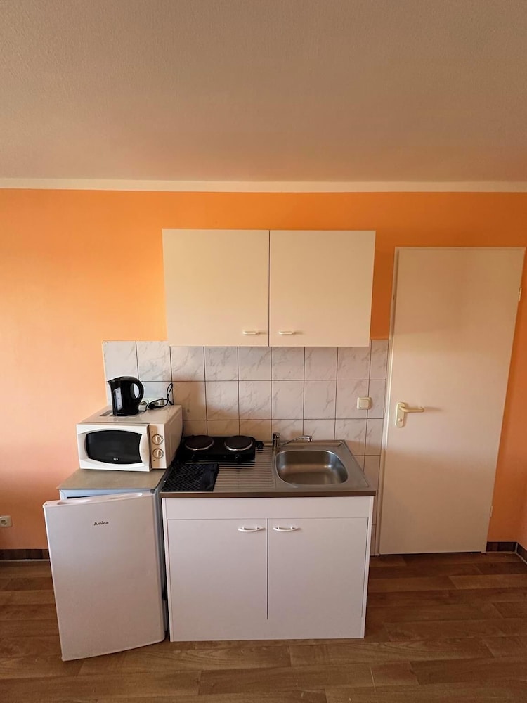 2-Rent Group Hostel Apartments HAN53