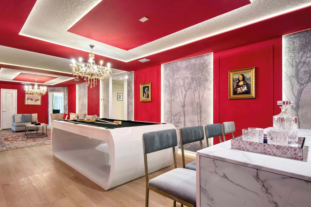 Escape to Luxury: Magical 10-bedroom Villa Near Disney World!