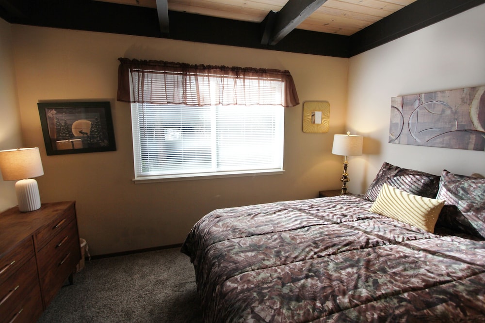 Hch0864 - Donner Cabin 3 Bedroom Home