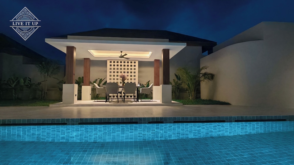 Santi Tara Villas