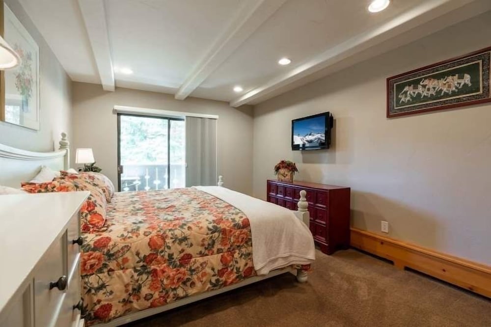 Vail Ski Resort - Villa Cortina Condos