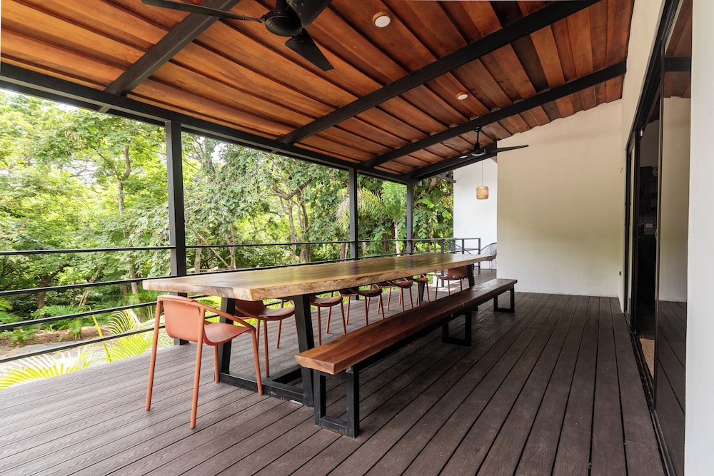 2 Blu Moons Boutique Hotel & Retreat