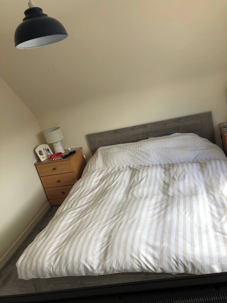 Limegrove Comfortable Three Bedroom House