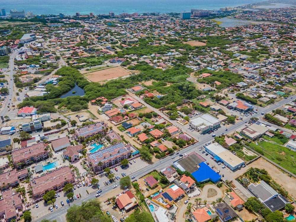 Cheerful Caribbean Villa w Private Pool 3BR