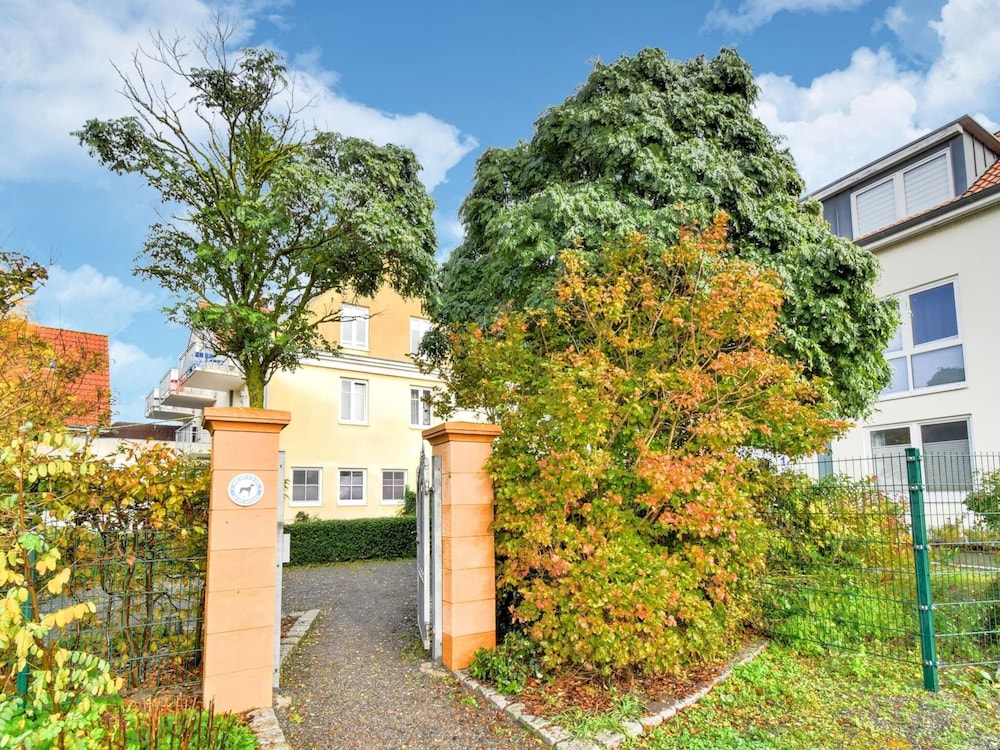 Apartment in Wiek auf Rgen With Forest
