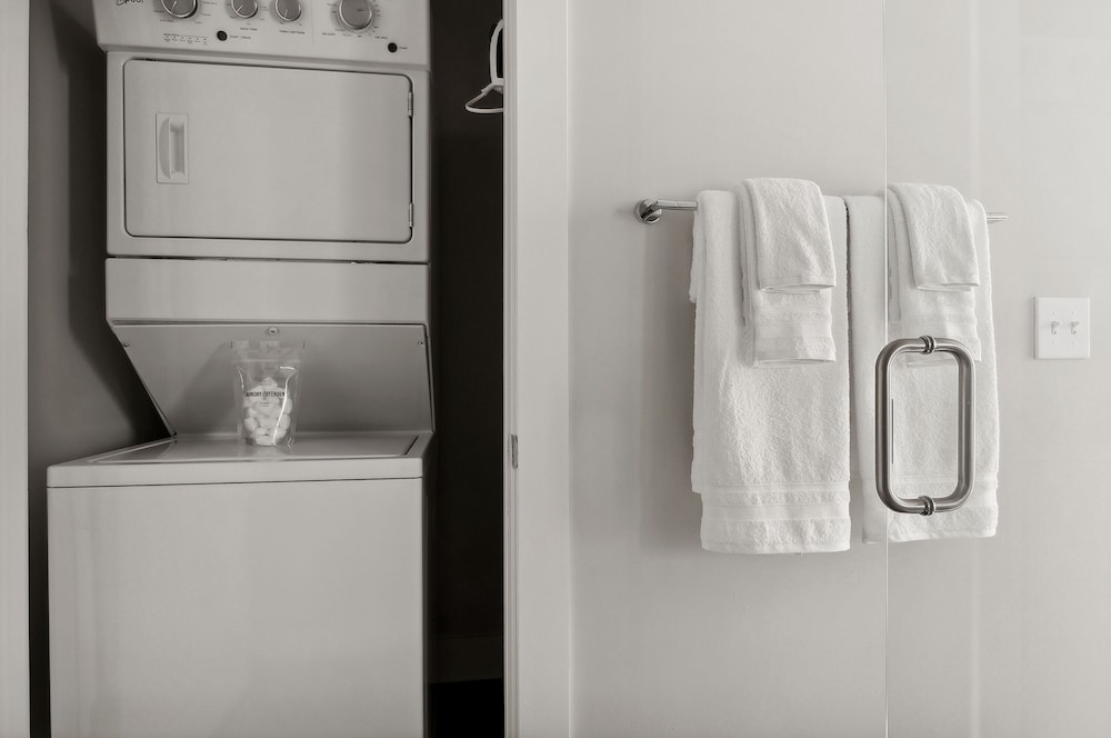 Charlotte Vacations - Kasa at Cortland NoDa Charlotte - Property Image 10
