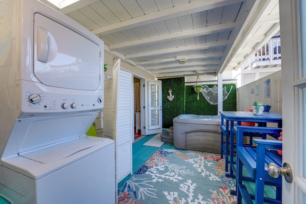 Coral Cottage