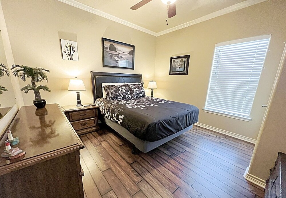 Belle Vue 3 Bedroom Home by RedAwning view 2