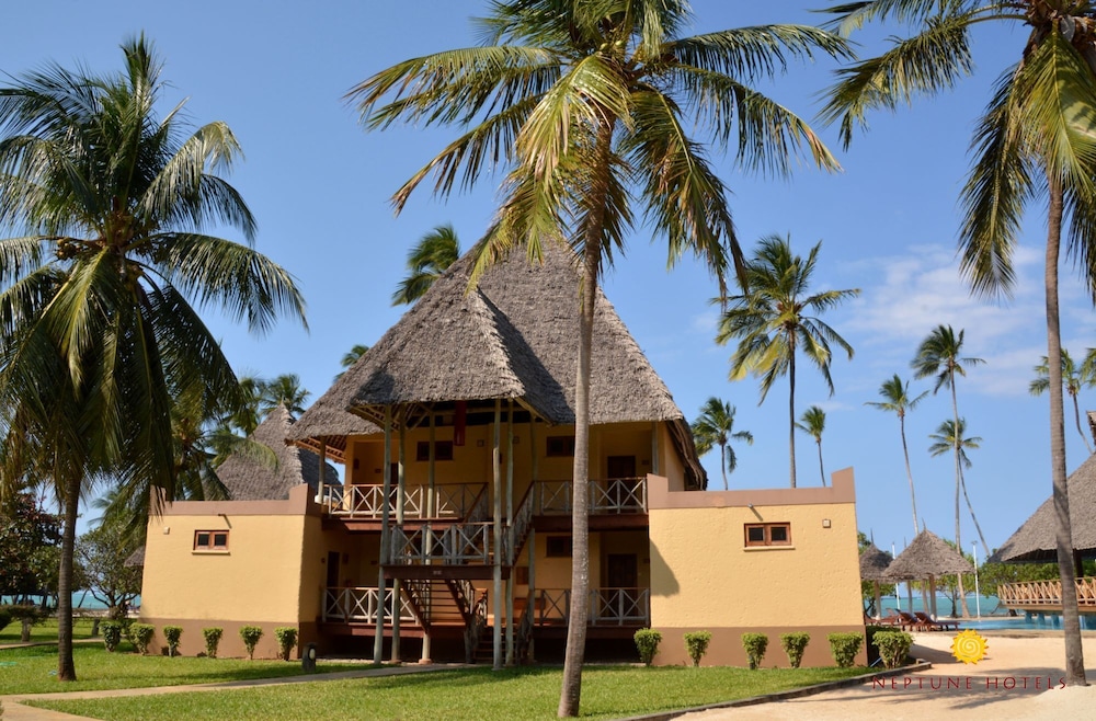 Kiwengwa Vacations - Neptune Pwani Beach Resort Spa Zanzibar - Property Image 17