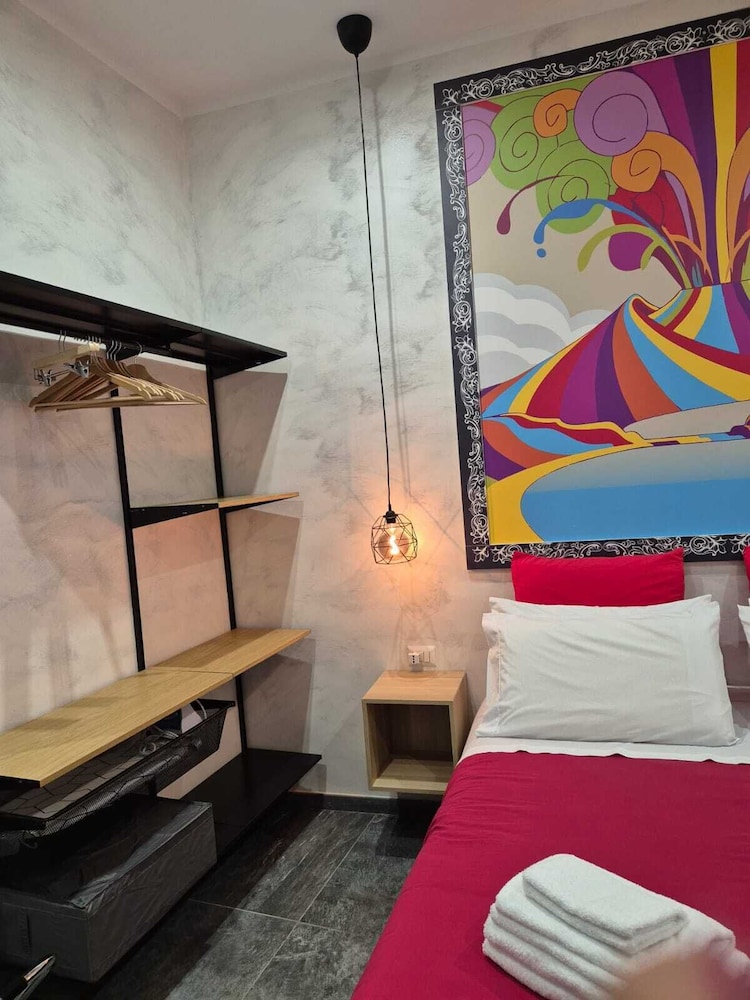 Clale Rooms