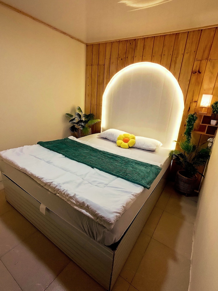 Dieng Hebat Villa & Glamping