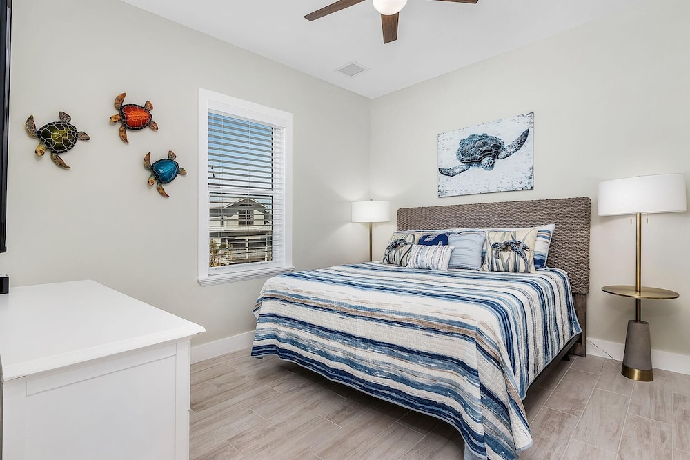Captain's Quarters