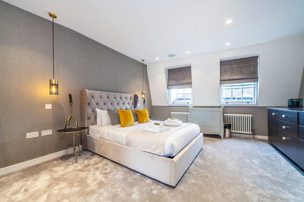 Luxury 3 BDR House With Garden Next to Battersea Park