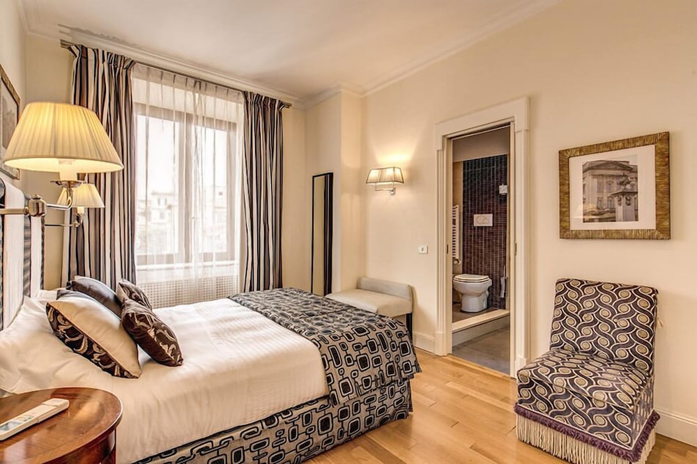 Via Napoli apartment