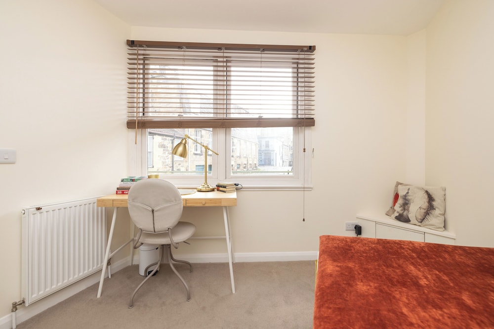 Cozy Maisonette near Edinburgh Castle
