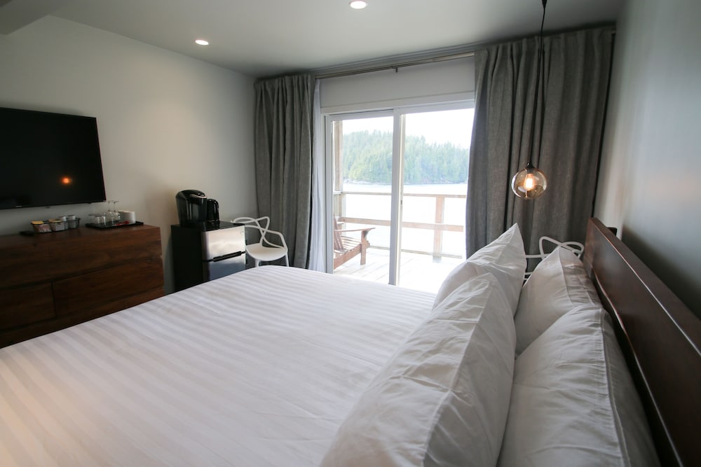 Tofino Vacations - Duffin Cove Oceanfront Lodging - Property Image 35