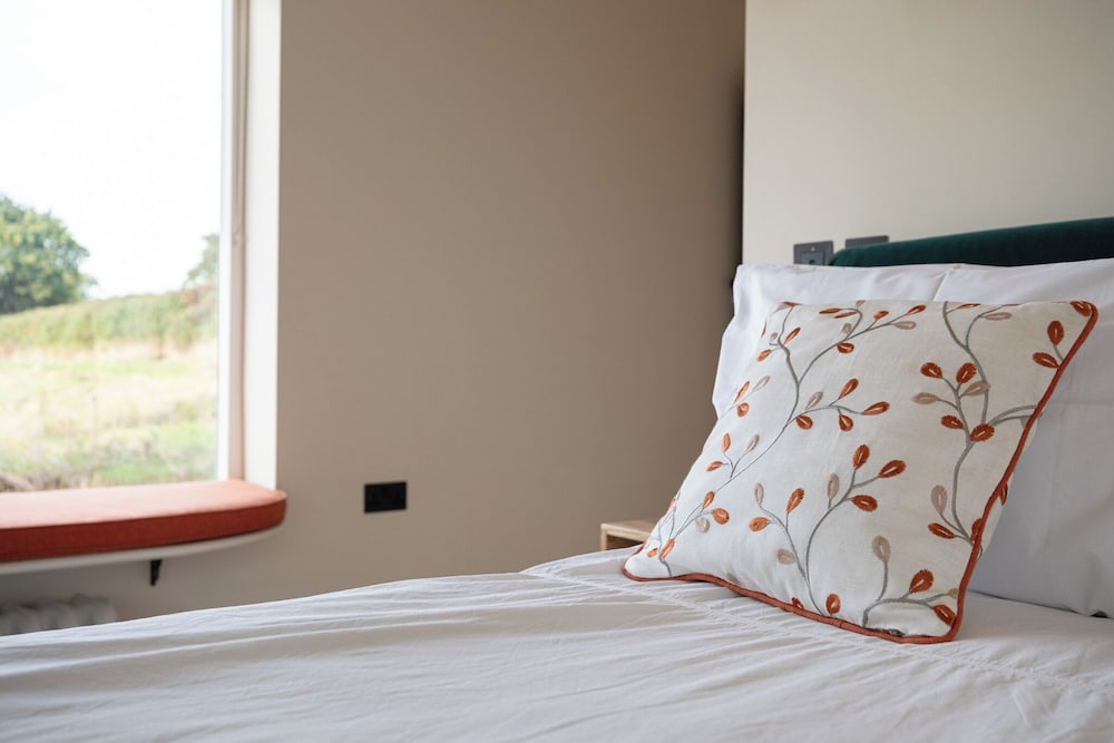The Cider Barn - Gorgeous 2BD Near Bath view 4