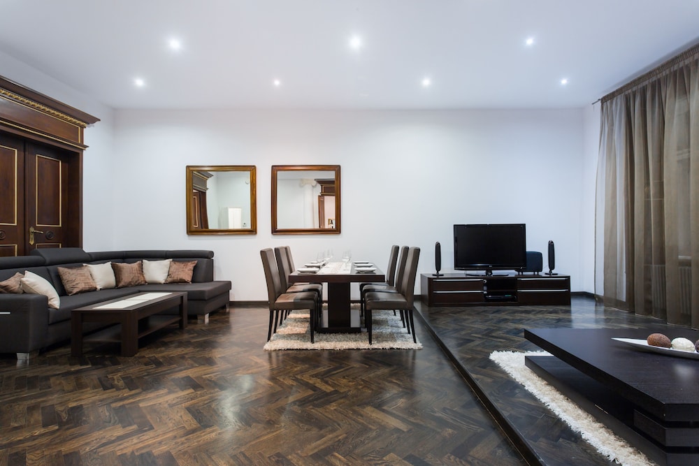 All In Apartments