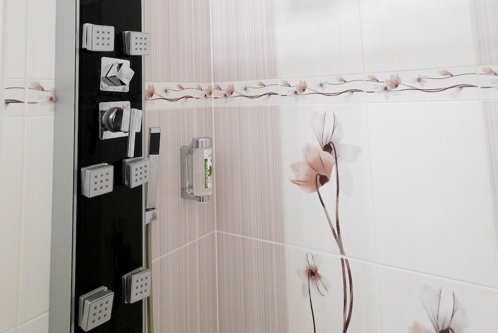 Black & White Apartment by Wenceslas Sq.