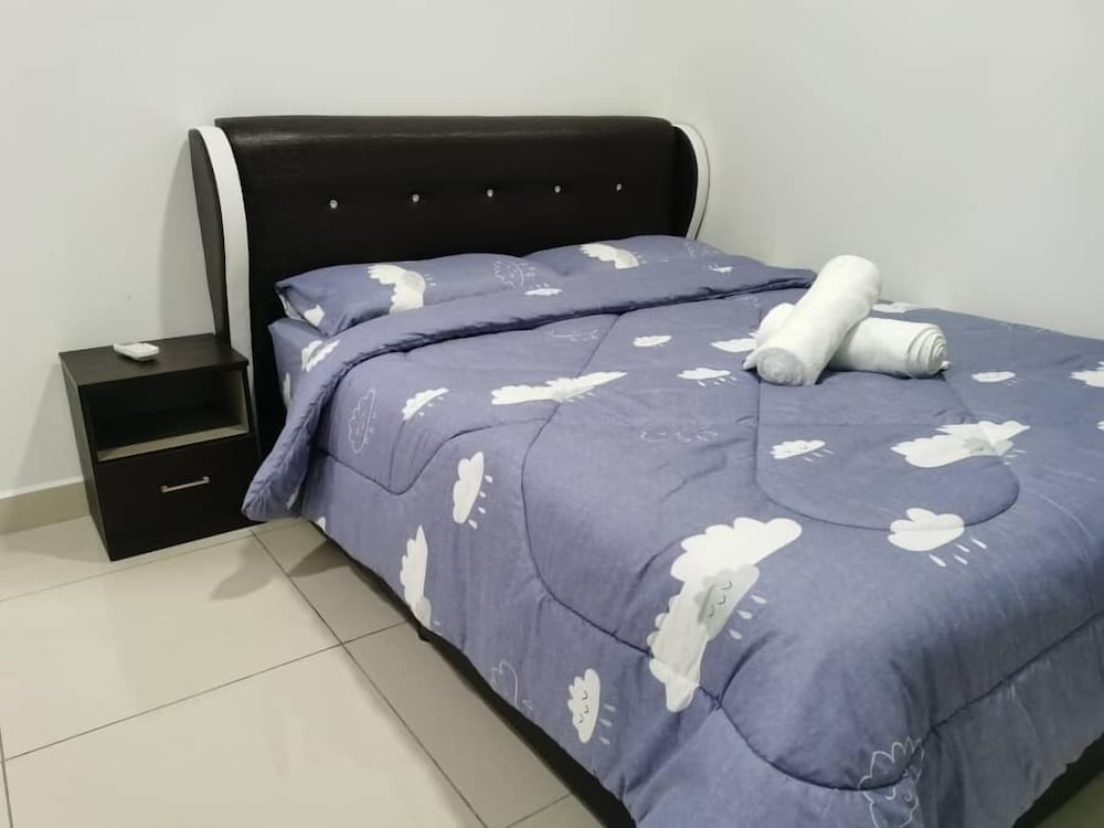 NEW Premium Homez Suite photo 6