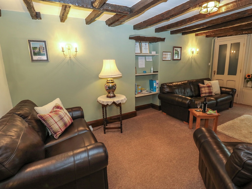 Candlelight Cottage