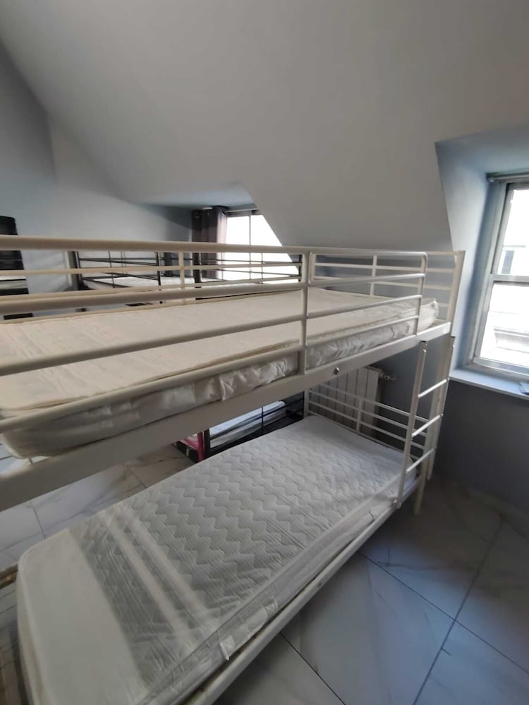 Lion University & Youth Hostel Milano