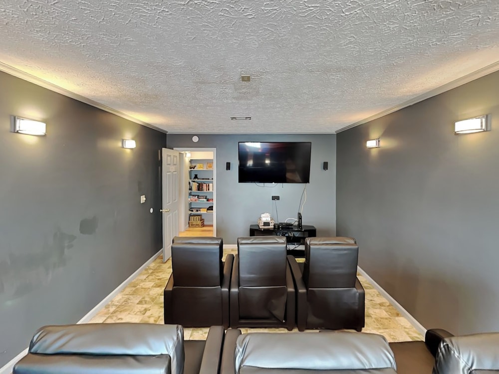 Honey Bear Hideaway by Jackson Mountain Rentals