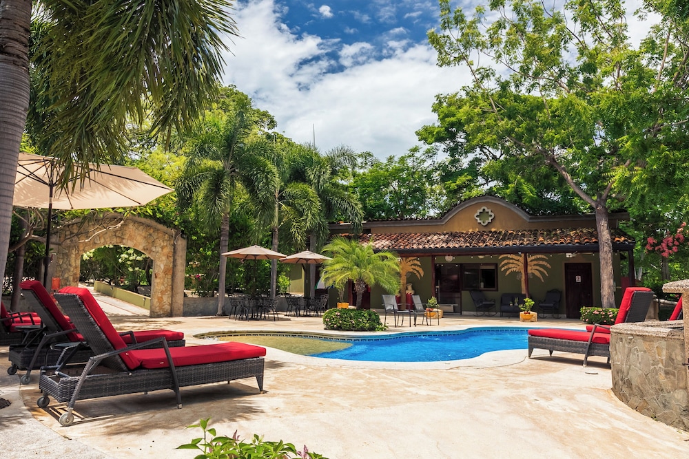 Hotel Casas del Toro Playa Flamingo - Image 1