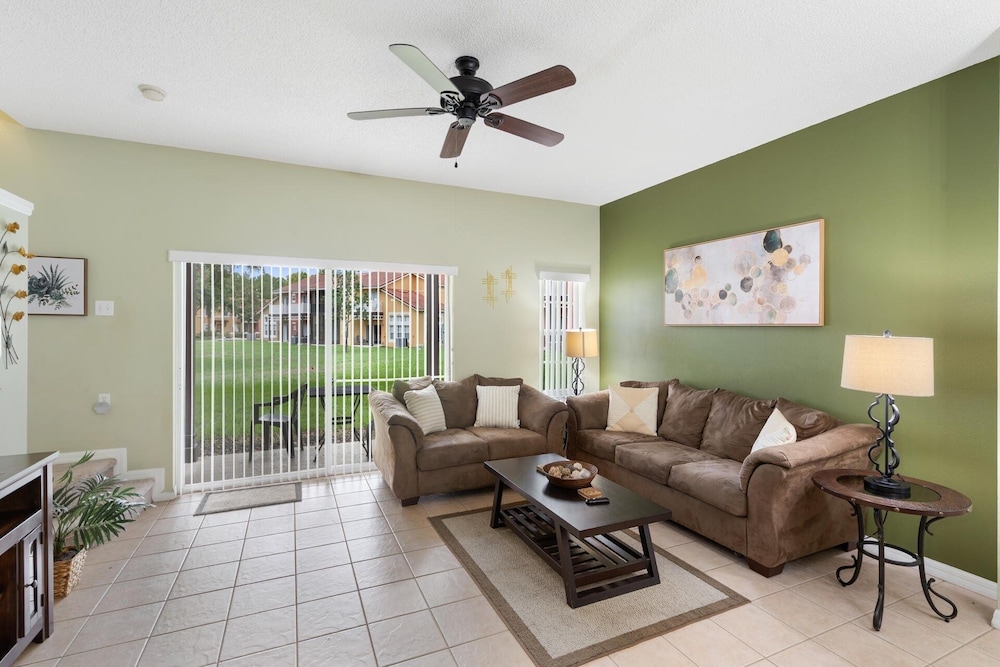 Emerald Island Resort 3 Bedroom Townhome Close to Disney! 3 Townhouse