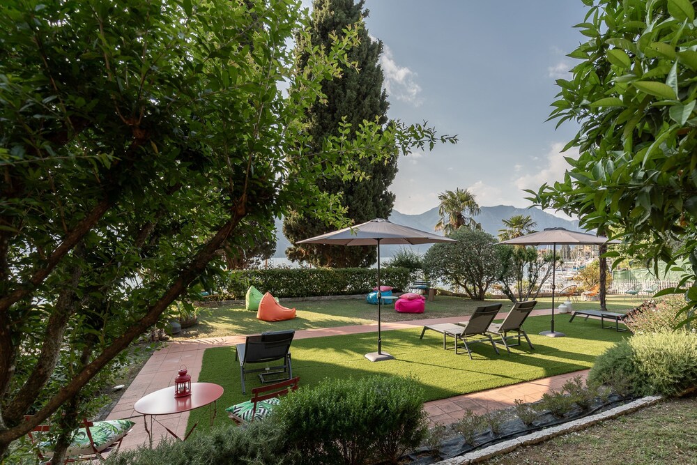 Lake Front Villa Schlosser view 4