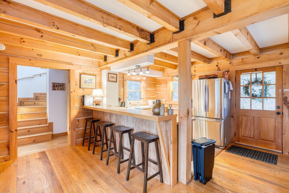 Starry Woods by Avantstay Retreat Near Asheville